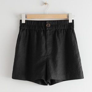 & Other Stories | High Waist Tailored Linen Shorts in Black | Size 8